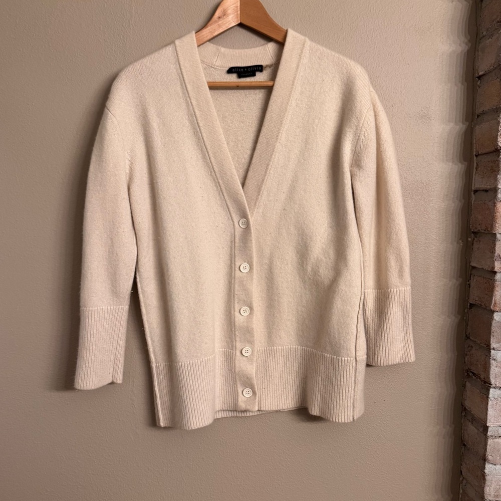 Alice + Olivia Ivory V-Neck Button Cardigan